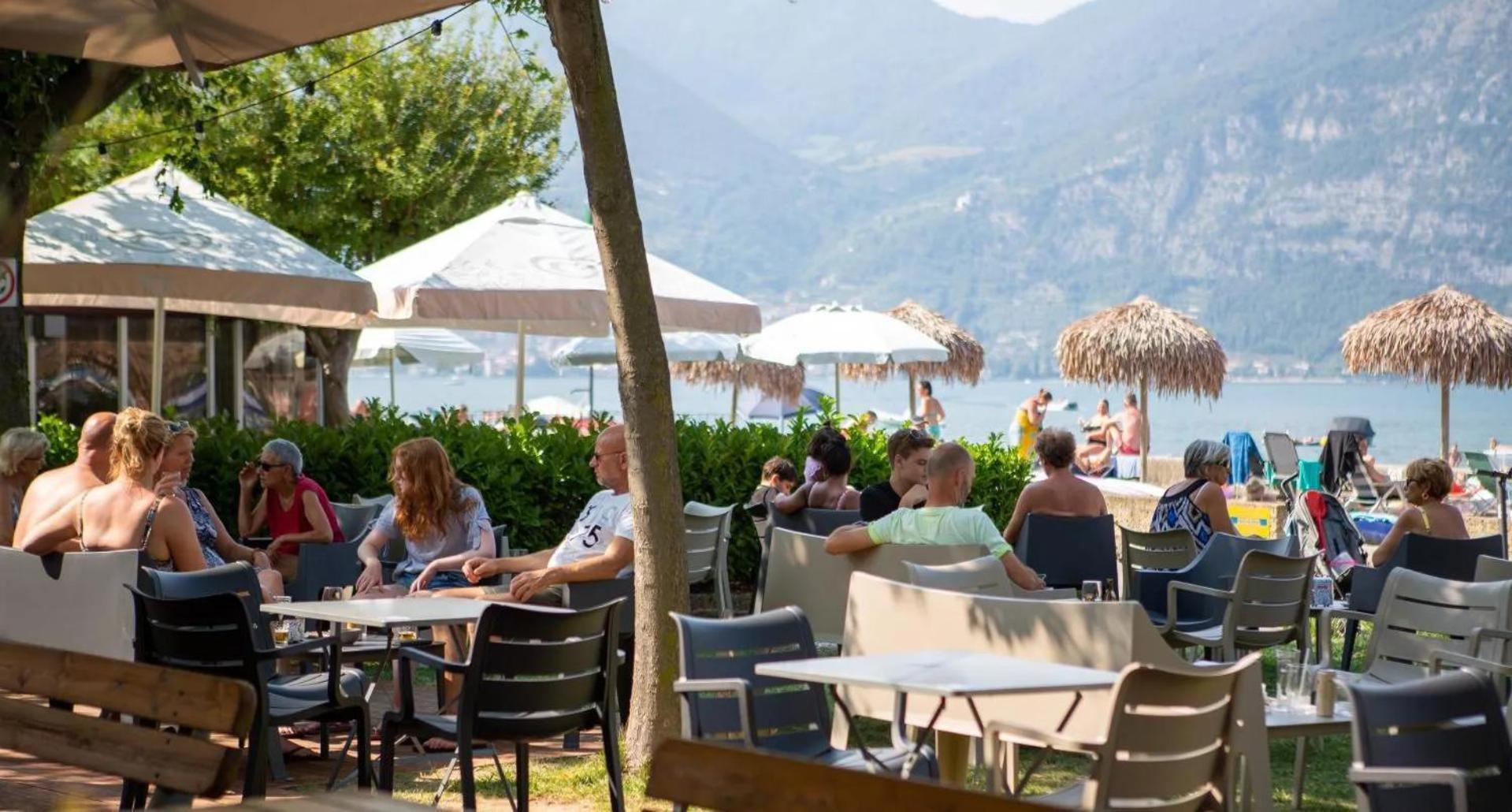 Estivo Premium Deluxe Mobile Homes On Camping Del Sole Village Iseo Exterior photo