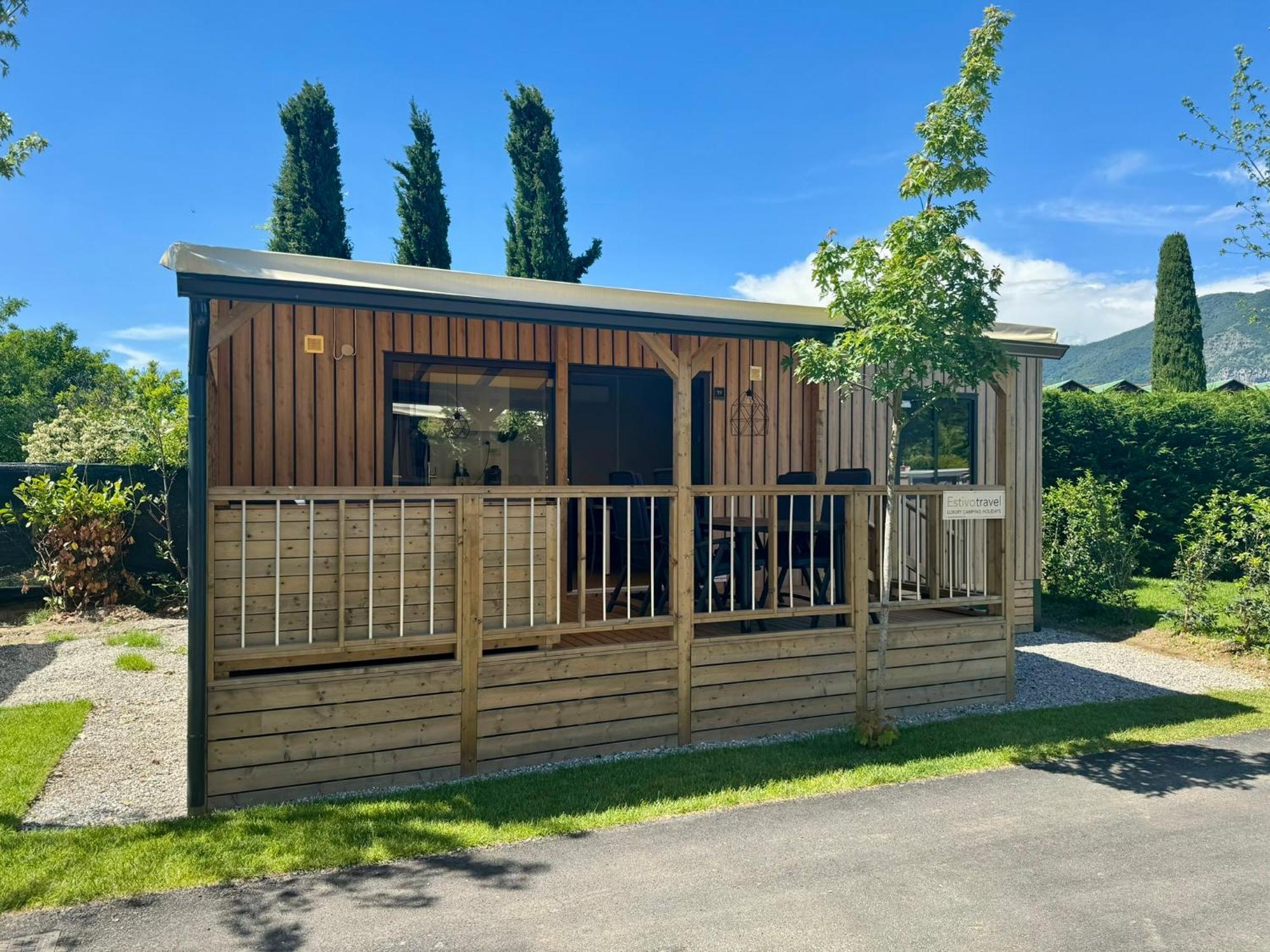 Estivo Premium Deluxe Mobile Homes On Camping Del Sole Village Iseo Exterior photo
